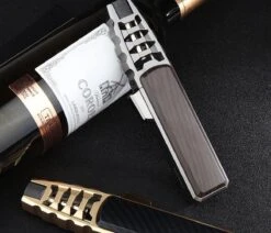 Merkloos Turbo Jetflame Aansteker - Gasbrander - Vuurwerk Torch - Crème Brûlée Brander - BBQ En Sigaren Aansteker - Windproof - Walnoothout Met Grijze Metalen Behuizing -Beste Barbecue Grill winkel 1200x1028 4