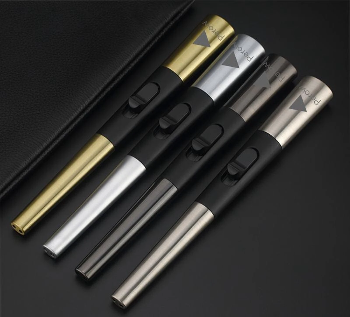 Oplaadbare Lange Elektrische Aansteker - Duurzame Plasma Aansteker – Luxe Aansteker - Inclusief Cadeauverpakking - BBQ – Kaarsen - Zwart 8 Oplaadbare Lange Elektrische Aansteker - Duurzame Plasma Aansteker – Luxe Aansteker - Inclusief Cadeauverpakking - BBQ – Kaarsen - Zwart - Afbeelding 8