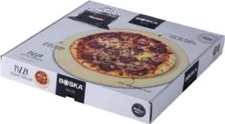 Boska Pizzasteen Deluxe L - Voor Oven & BBQ - Knapperige Pizza's - Ø 35 Cm - BBQ Accessoires -Beste Barbecue Grill winkel 1200x667 1