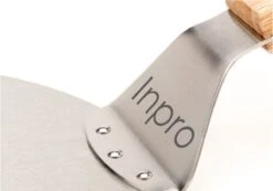 Inpro Pizzaschep RVS - Rond - Voor BBQ En Oven - Pizzaspatel - Taartschep - Houten Handvat - BBQ Gereedschap - Keukengerei - 30 Cm Diameter - Spatel -Beste Barbecue Grill winkel 1200x842 2