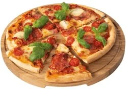 Boska Pizzaplank Friends L - BBQ Accessoires - Eikenhout - Handige Opvanggeul - Ø 34 Cm -Beste Barbecue Grill winkel 1200x857